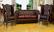 sofá chesterfield